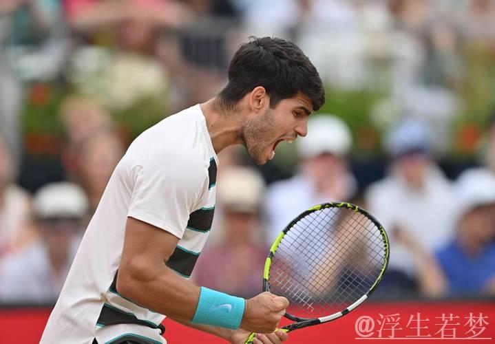 阿尔卡拉斯惊险翻盘，再夺火枪手杯冠军