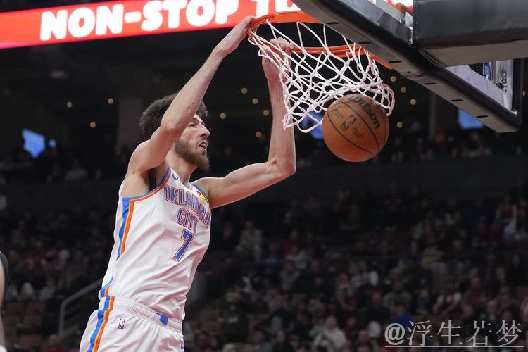 卡鲁索送妙传 霍姆格伦双手重扣