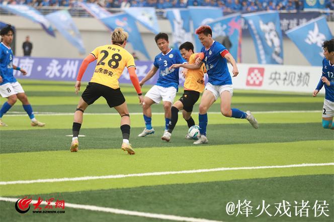 CMG群众足球邀请赛:永州队以5-0完胜哈尔滨队 CMG群众足球邀请赛:永州队以5-0完胜哈尔滨队