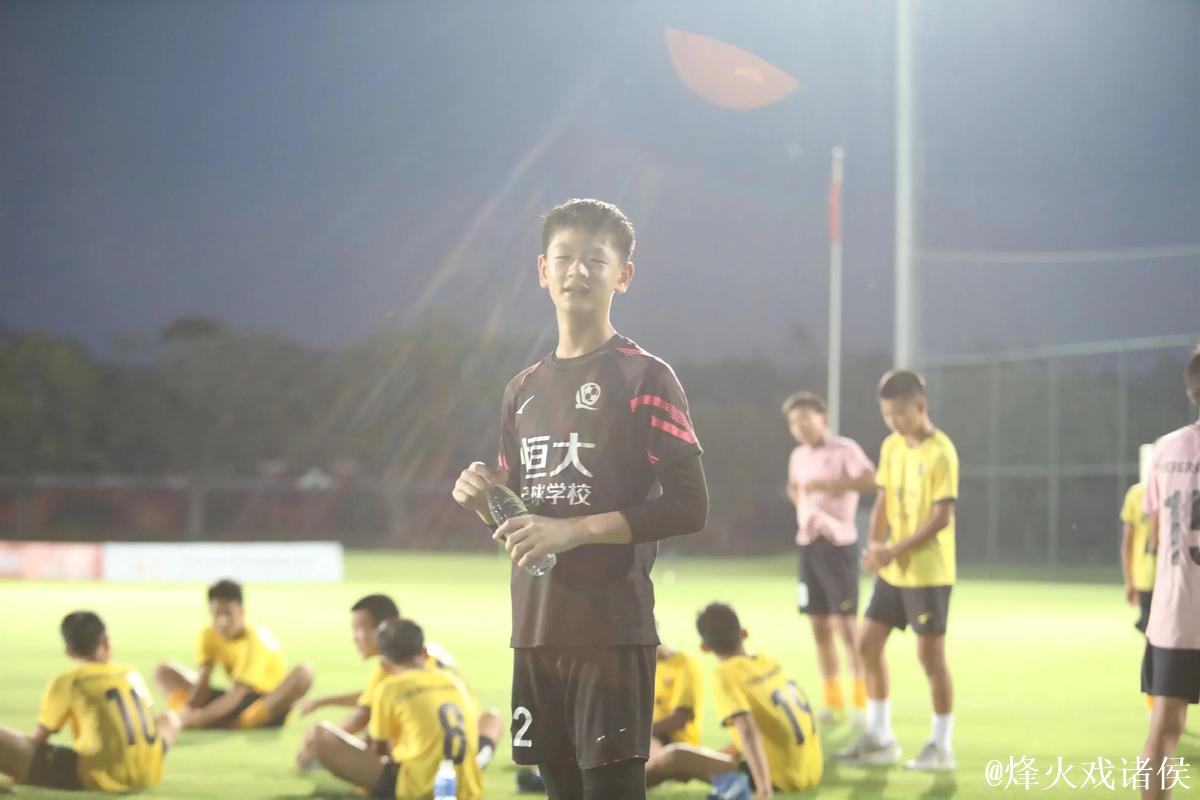 中青赛U13男足赛事落幕 教练与球员分享丰硕收获 中青赛U13男足赛事落幕 教练与球员分享丰硕收获